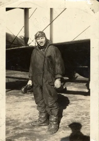 航空飞行员E.汉密尔顿李