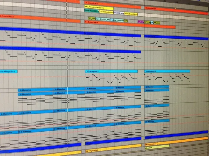游泳池,书本,模糊图片,屏幕截图,Ableton Live