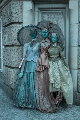 货币,雕像,关公像,屏幕截图,讲台,柏林11