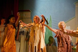 人物活动,工艺品,卡通动漫人物,献演,民俗活动,坎坦蒂