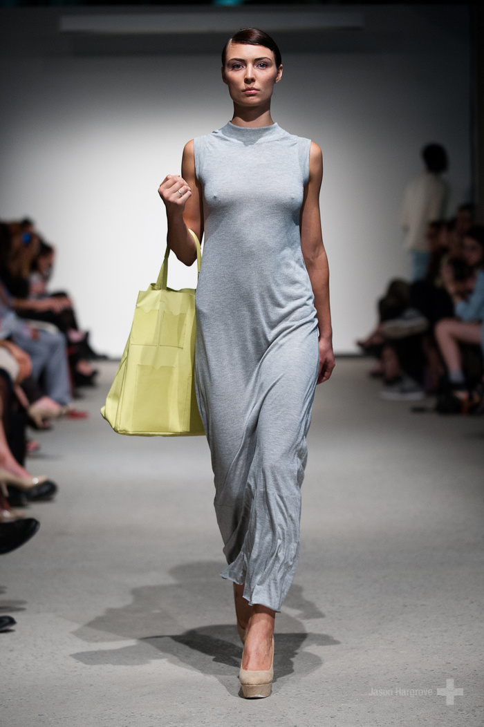 时装T台,高级成衣,人物特写,街道,,由THOMAS在蒙特利尔时装周S / S13上