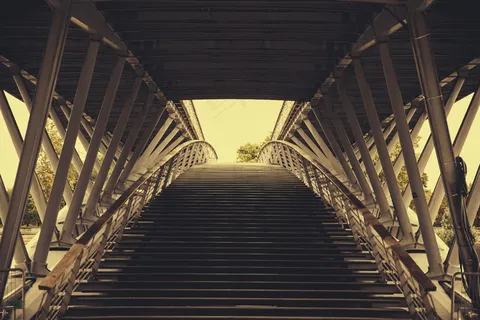 中式传统建筑,桥梁,棚桥,楼梯,铁路轨道,巴黎