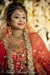 龙凤褂,盖头,美女,人物特写,,马什库拉新娘