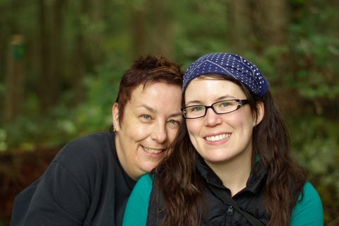 人物特写,合影,羽毛球拍,照片,铁锁,母亲和女儿