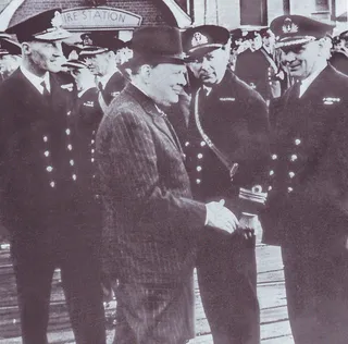 黑白照片,军人/警察,版画,摇滚乐团,钢笔画,温斯顿·丘吉尔-帕克斯顿码头