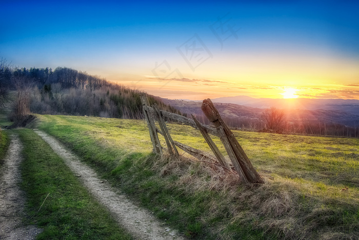 春天日落@ Dragonos村