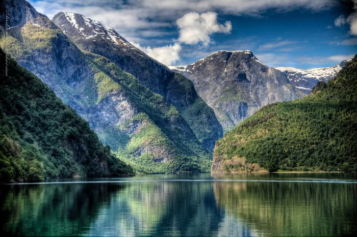 Nærøyfjord，联合国教科文组织世界人道主义峰会，挪威2
