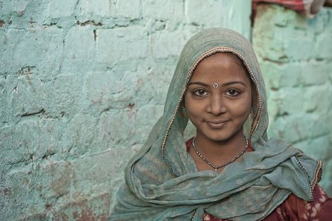 美女,人物特写,头巾,老太太,盖头,班汉尼上砖