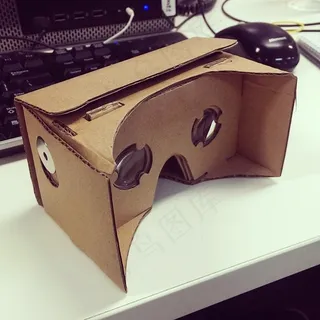 包,手提包,手挎包,纸箱,挎包手袋,我的新VR眼镜...用硬纸板制成。