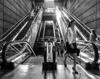 电梯,自行车,月台,输送机,楼梯,照常营业