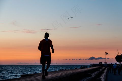 ,海洋,,在日落时运行