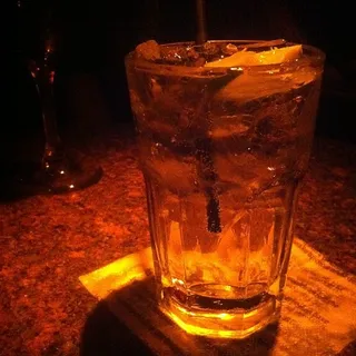 食物,玻璃杯,杯子,酒杯,饮料/饮品,Asísí。杜松子酒补品