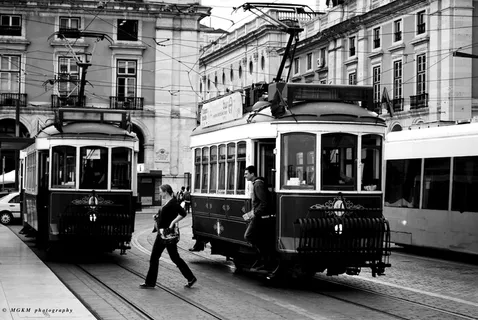 轿车,怀旧电车,列车,街道,面包车,城市摄影 轿车,怀旧电车,列车,街道,面包车,城市摄影