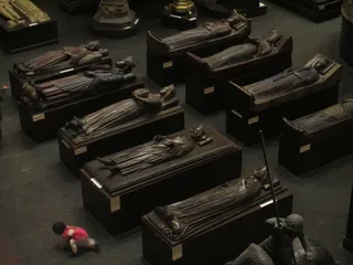 令人毛骨悚然的棺材