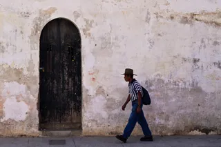 人走-危地马拉安提瓜