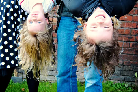 卡通动漫人物,合照,美女,电视屏幕,人物特写,小子 卡通动漫人物,合照,美女,电视屏幕,人物特写,小子