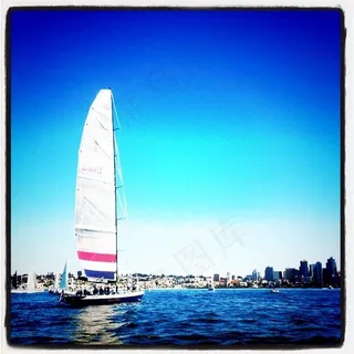 在圣地亚哥湾比赛