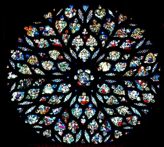 来自启示录中西方玫瑰寡妇描绘的场景,窗,建筑,背包,包,法国法国圣查佩的玫瑰窗