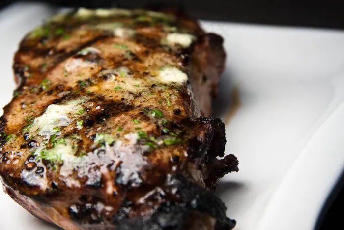 工艺品,茄盒,螃蟹,菜肴,烟灰缸,完成了