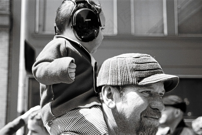 人物特写,剑,煤矿工人,复古相机,头巾,婴儿带耳机