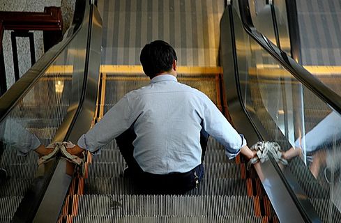 屏幕截图,贝斯手,男孩,猫王,楼梯,自动扶梯清洁