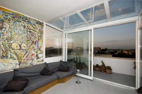 家具,隔断墙,室内一角,沙发,玻璃隔断,罗马阁楼