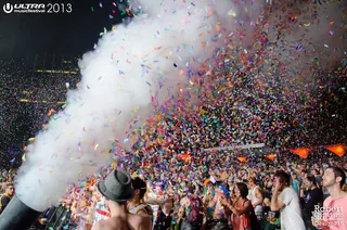 民俗活动,雪顿节,火车站,集会,踩歌堂,2013超级音乐节