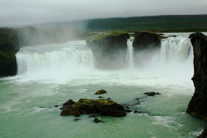 Goðafoss（众神的瀑布）