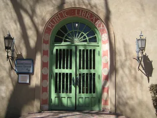 窗,门,门洞,民居,建筑,旧圣达菲公共图书馆门口