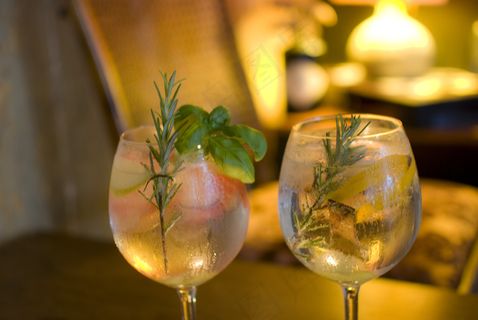 杯子,红酒杯,高脚杯,红酒-葡萄酒,鸡尾酒,酒吧 杯子,红酒杯,高脚杯,红酒-葡萄酒,鸡尾酒,酒吧