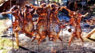 广式烧腊,烤全羊,烤羊腿,腊肉,烤兔,Churrasco de fronteira