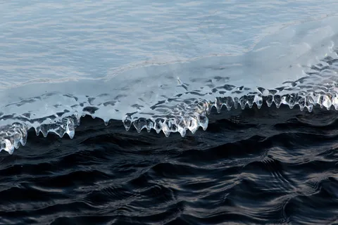 冷，冻结，冰，湖，雪，水，波浪，冬季