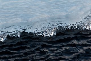 冷，冻结，冰，湖，雪，水，波浪，冬季