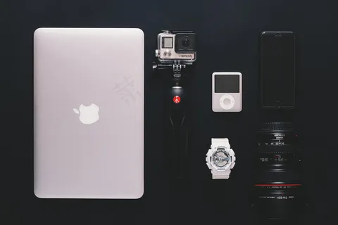 笔记本电脑,平板手机,手机后盖,屏幕截图,手机,科技类