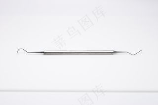 圆珠笔,干簧管,鱼钩,撬棒,收音机天线,牙医