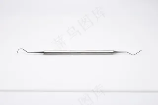 圆珠笔,干簧管,鱼钩,撬棒,收音机天线,牙医