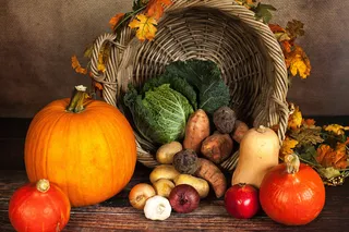 秋季，胡桃木，秋天，万圣节，叶，洋葱，南瓜，南瓜，番茄，蔬菜