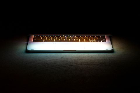 电脑，黑暗，设备，发光，高清壁纸，照明，互联网，隔离，键盘，笔记本电脑