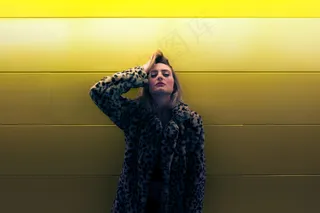 衣服，服装，女孩，墙，女人