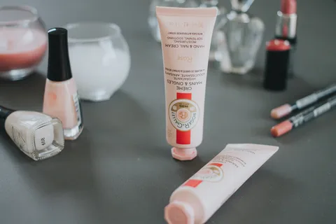 美容，身体护理，瓶，特写，面膜，保健和医学，人脸，卫生，液体，商品，保湿霜，产品，防晒霜，治疗