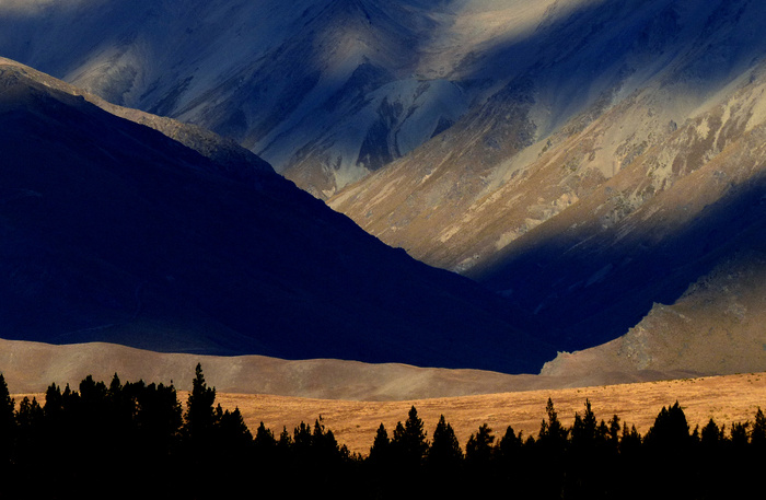 云团，剧烈，黄昏，森林，山，性质，风景，剪影，太阳，阳光，日落，树木，谷