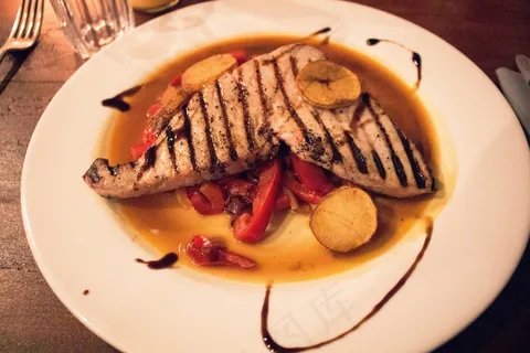 鸡肉,鸡肉,晚餐,食品,膳食,肉,肉,板,板,餐厅,餐馆 鸡肉,鸡肉,晚餐,食品,膳食,肉,肉,板,板,餐厅,餐馆