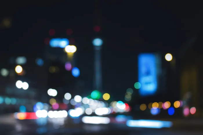 摘要，晚上