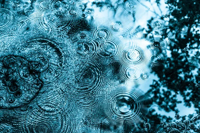 滴水，滴水，滴水，雨水，雨水，反射，水