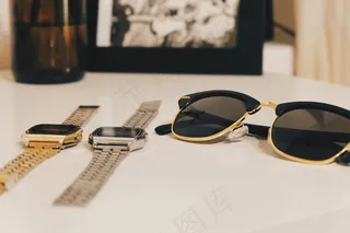 配件，款式，太阳镜，时间，手表