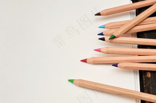 蓝色，颜色，教育，绿色，铅笔，红色，学校，文具，研究