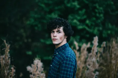 男人，模型，衬衫，树木