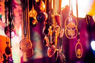 工艺品,生日蜡烛,葫芦丝,蛋糕,灯笼,珠宝首饰