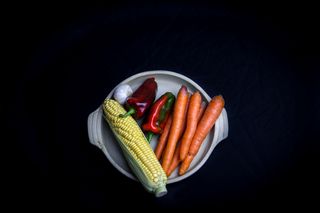 胡萝卜，厨师，烹饪，玉米，饮食，晚餐，菜，新鲜，花园，收获，健康，自制，成分，隔离，厨房，膳食，有机，胡椒，原料，顶部，蔬菜