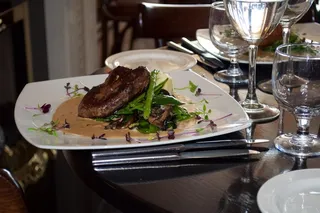 Cc0，厨师，菜，晚餐，饮料，饮食，高分辨率，肉，盘子，餐厅，牛排，股票，白色